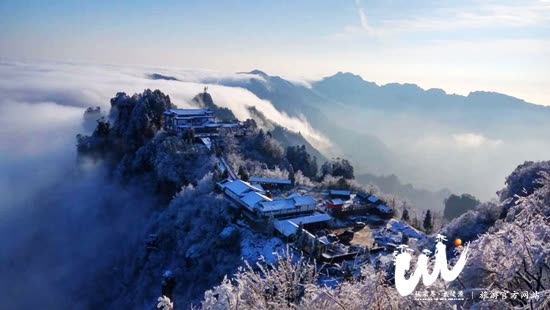 The fairy tale world appears after the snow in Tianzi Mountain (Photos)
