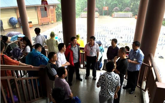 Eight departments in Wulingyuan District carry out joint inspection of tourism safety during flood season