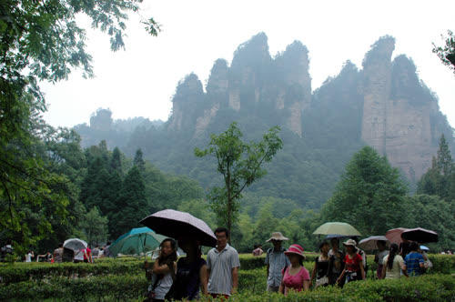 Wulingyuan recebe o pico do turismo de verão