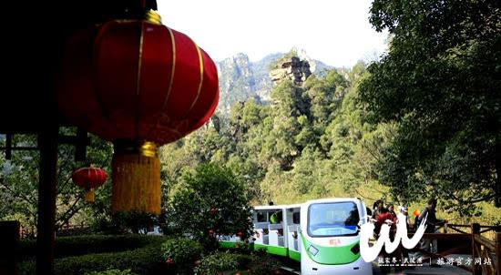 Pariwisata kawasan inti Zhangjiajie Wulingyuan tetap panas setelah libur