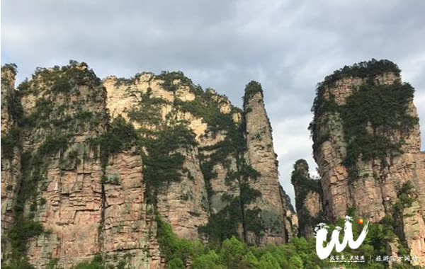 Kawasan wisata Wulingyuan mendaftar pemilihan 10 kawasan wisata terbaik Hunan 2015